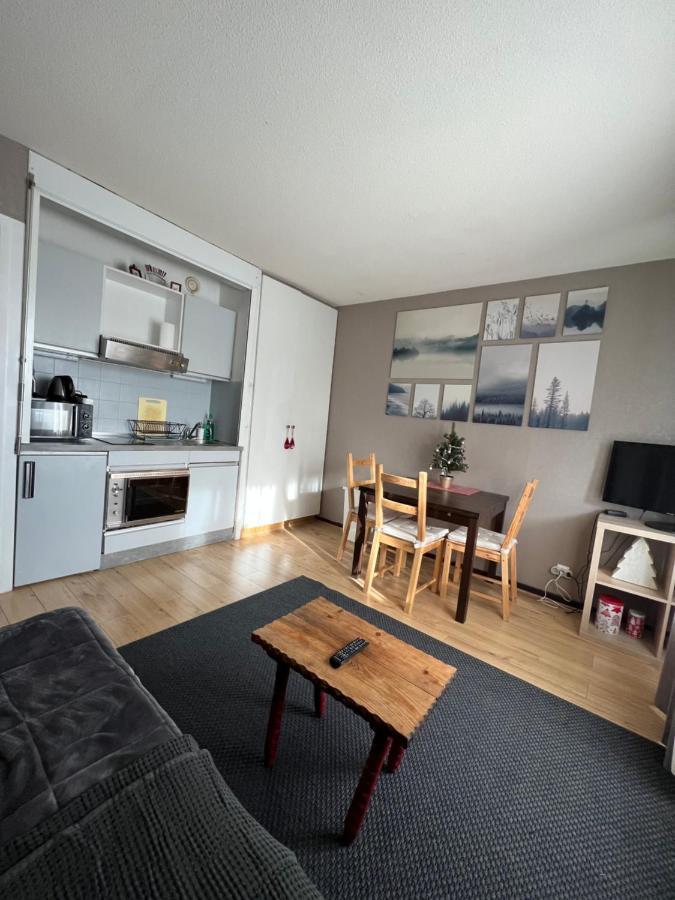 Auron Montain View Apartment ภายนอก รูปภาพ