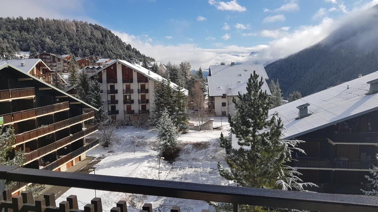 Auron Montain View Apartment ภายนอก รูปภาพ